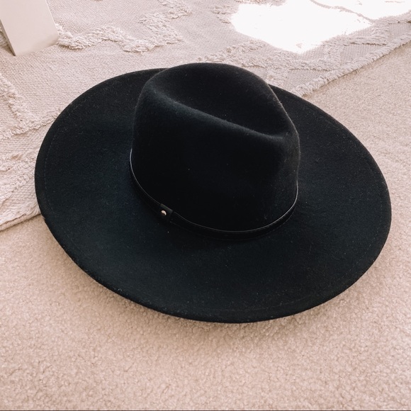 Forever 21 Accessories - Flat Brim Panama Hat